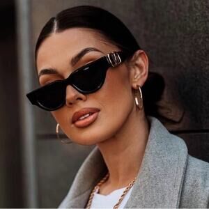 New! Valentino Chic Black Sunglasses, V DUE VLS 103A, Authentic